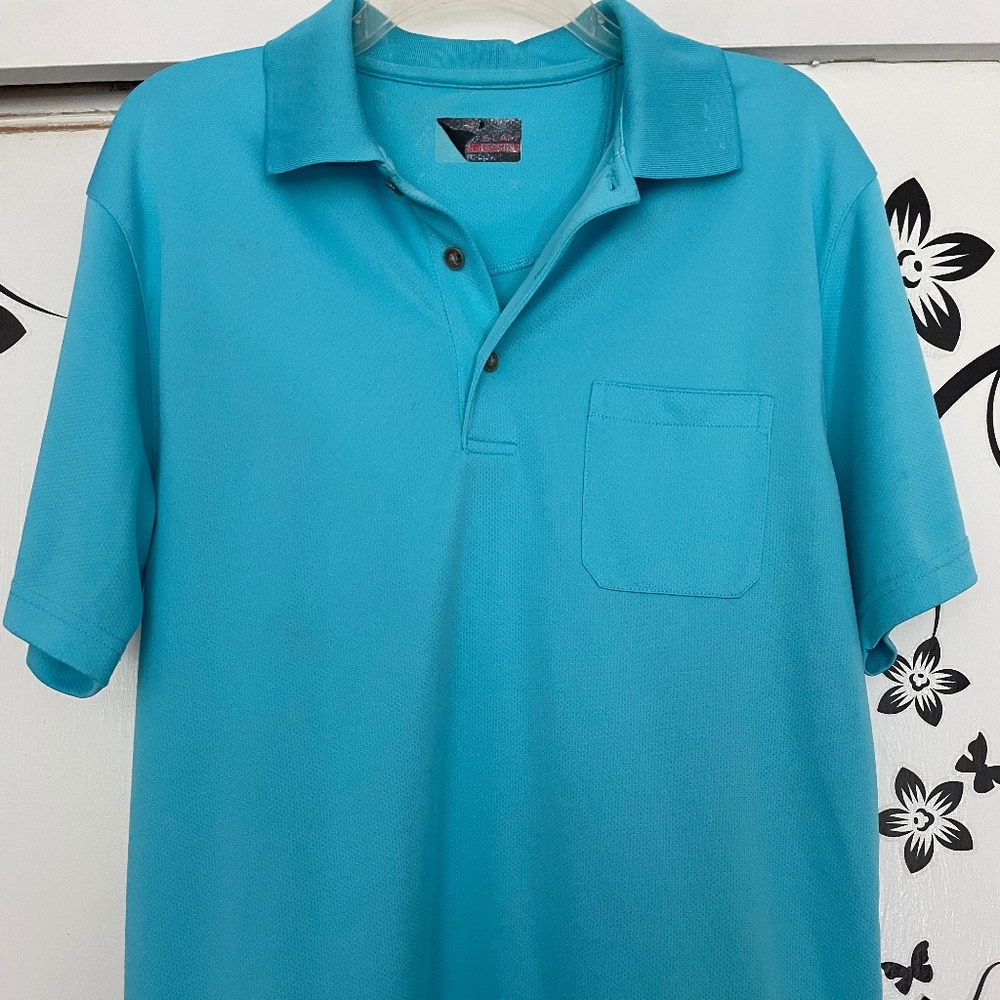 PRICE DROP! Comfortable, stretchy short sleeve men's shirt